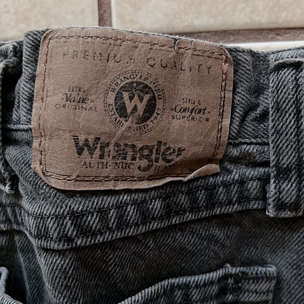 Washed Black Wrangler Jeans - Picture 3 of 3